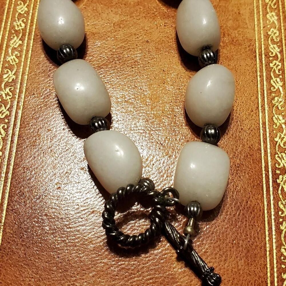 Notinlist Women's White and Cream Jewellery